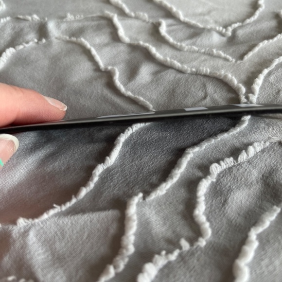 NEW Yeti Magnet - Navy w/ White - Picture 3 of 4